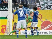 Bóng đá anh, ngoại hạng anh, lịch thi đấu euro 2012, Schalke lên nhì bảng đầy tranh cãi: Khi Raul cũng "học" Henry